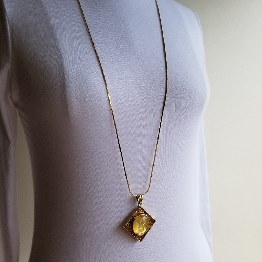 SOLD MONET Vintage Gold Tone chain & Magnabilities